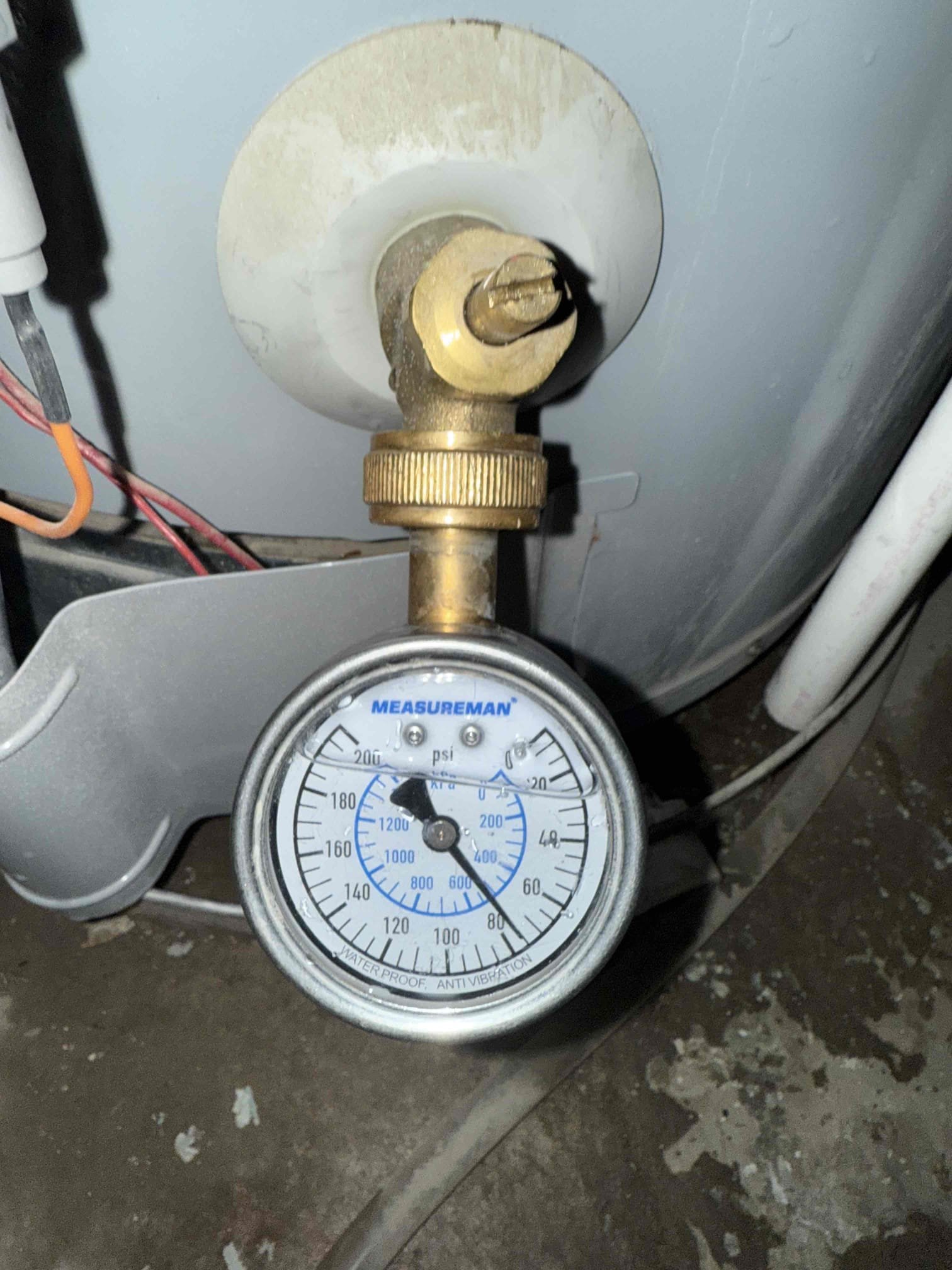 Commercial mold cleanup service 4 in Roy, Utah, tackling mold issues in local businesses. Building on the expertise of commercial mold cleanup service 3, we ensure a healthy environment for your employees and customers. Expert mold removal for Roy's commercial properties.