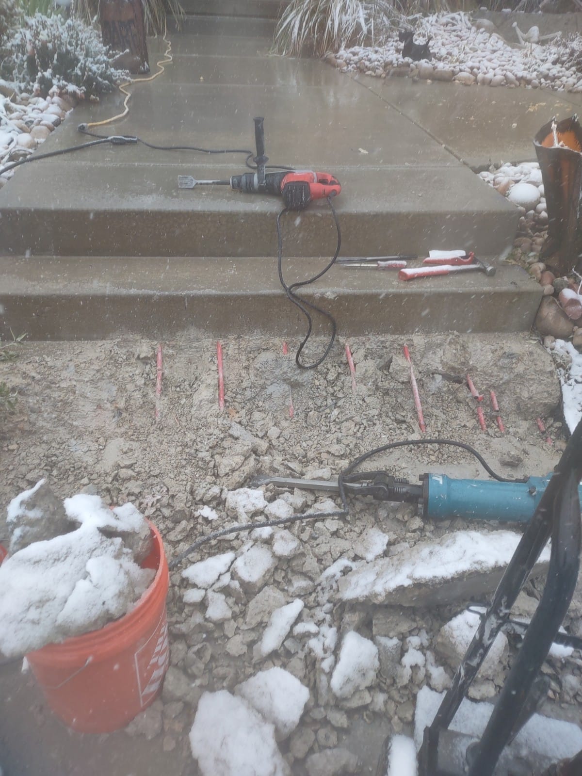 Find the best local HVAC company near you for 24/7 emergency heating and air conditioning services. We specialize in commercial heating maintenance and repair to keep your business comfortable year-round.