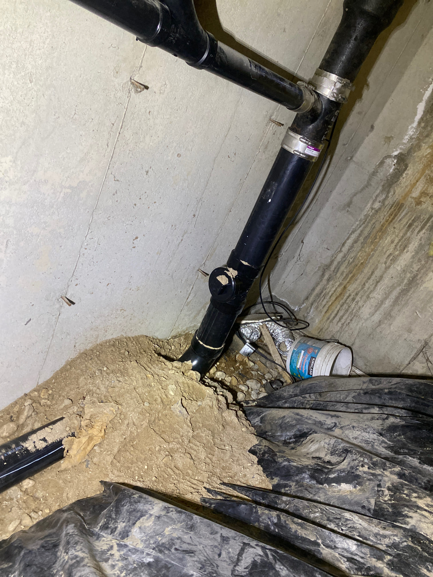 Image depicting solutions for bathroom odor removal. Potential sources include the bathroom sink drain. Consider remodeling for persistent issues, but be mindful of bathroom remodel prices. Focus on cleaning and ventilation for cost-effective odor control.