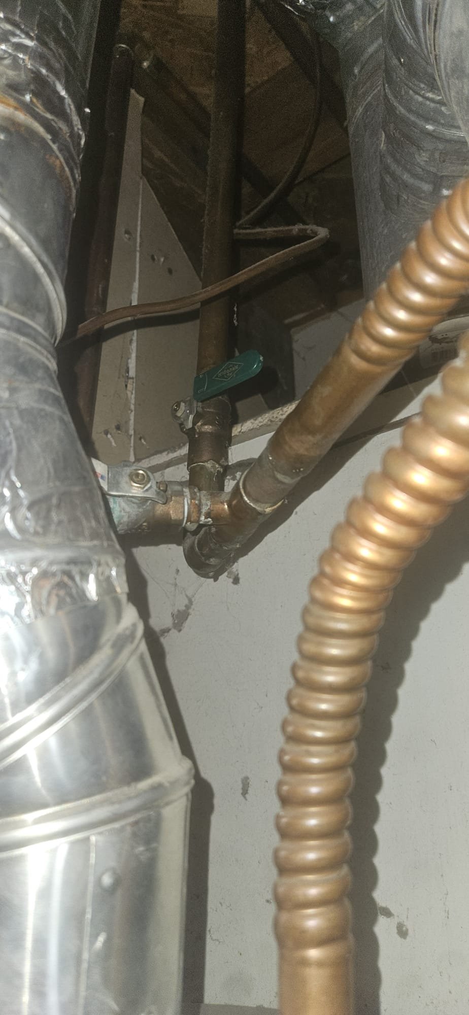 Image depicting emergency heating repair services. Highlights the availability of nearby heater and AC repair for urgent heating issues.