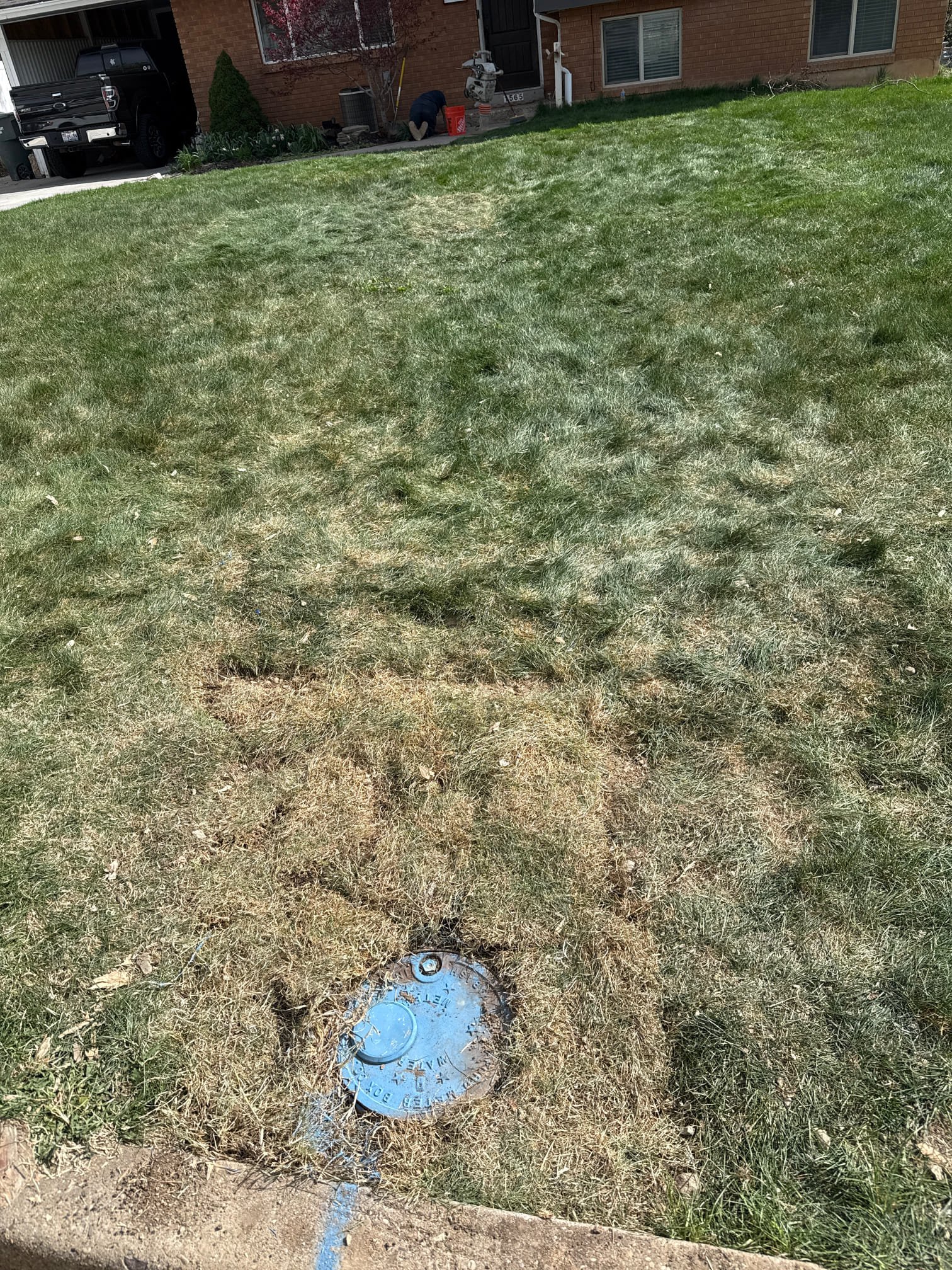 Image depicting a gas water heater with a phone and wrench, symbolizing water heater repair service. Text highlights 'who to call for gas water heater repair' for fast, reliable service.