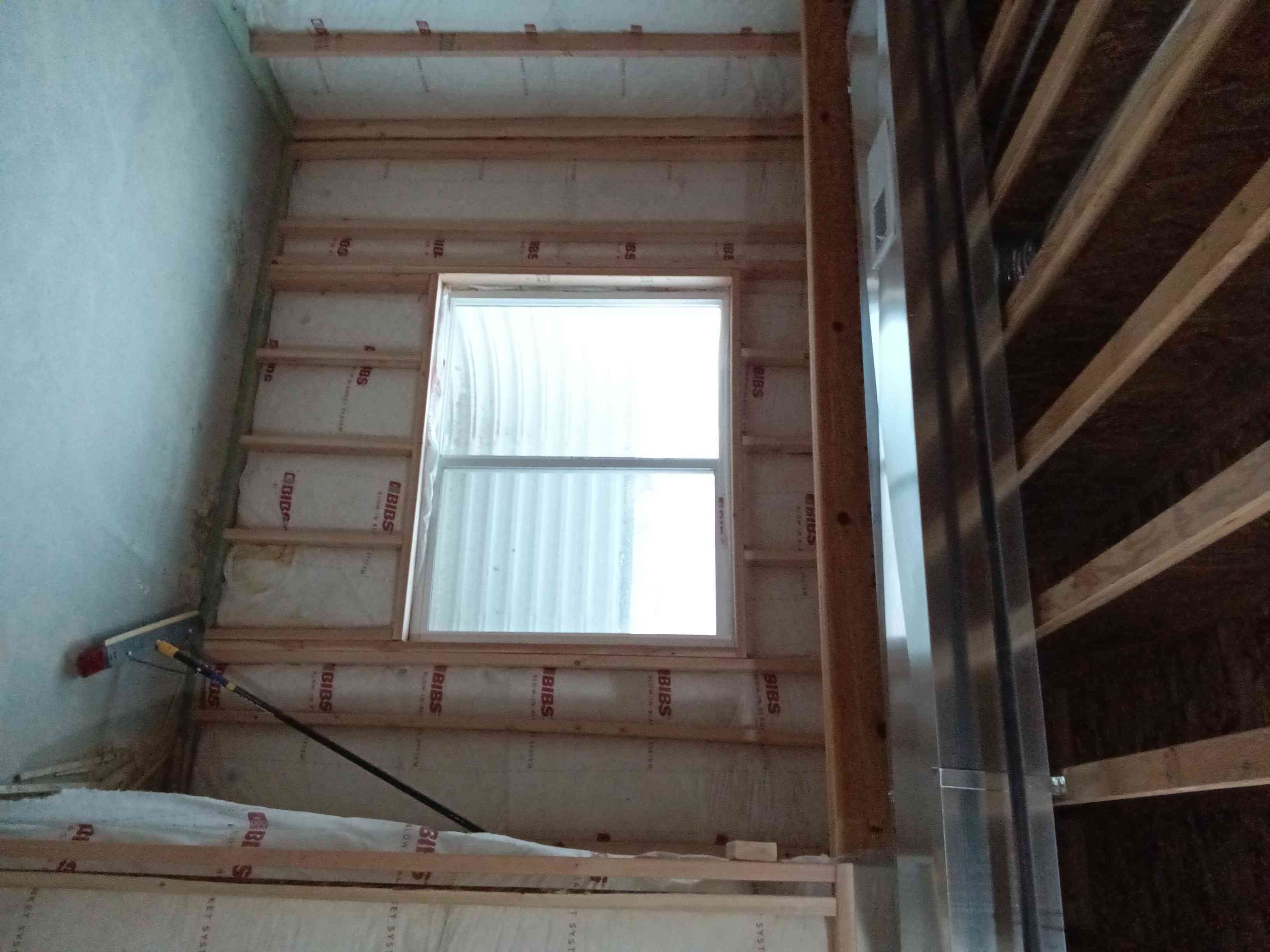 A 5-ton air conditioner system, offering powerful cooling. Consider an inexpensive ductless air conditioner for a more efficient and flexible solution, especially where ductwork is limited or unavailable. Ductless systems provide targeted cooling and can be a cost-effective alternative.