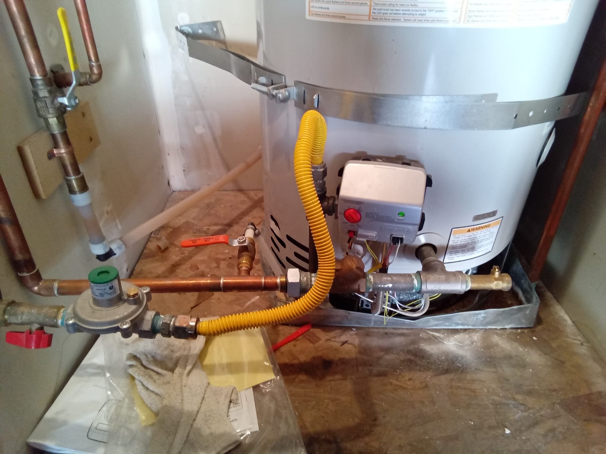 Image depicting the importance of calling a professional water heater repair service for gas water heater repair. Ensures safe and efficient operation.