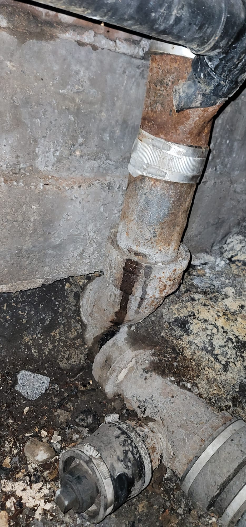 Ogden, Utah homes need whole house sediment filters to protect plumbing and appliances from Weber River sediment, similar to how an air purifier with a cleanable filter keeps indoor air fresh. Neglecting water filtration can lead to costly issues, and unlike a simple air filter cleaning, emergency residential sewage backup cleanup from sediment damage can be a major headache. Keep your Ogden home's water clean!