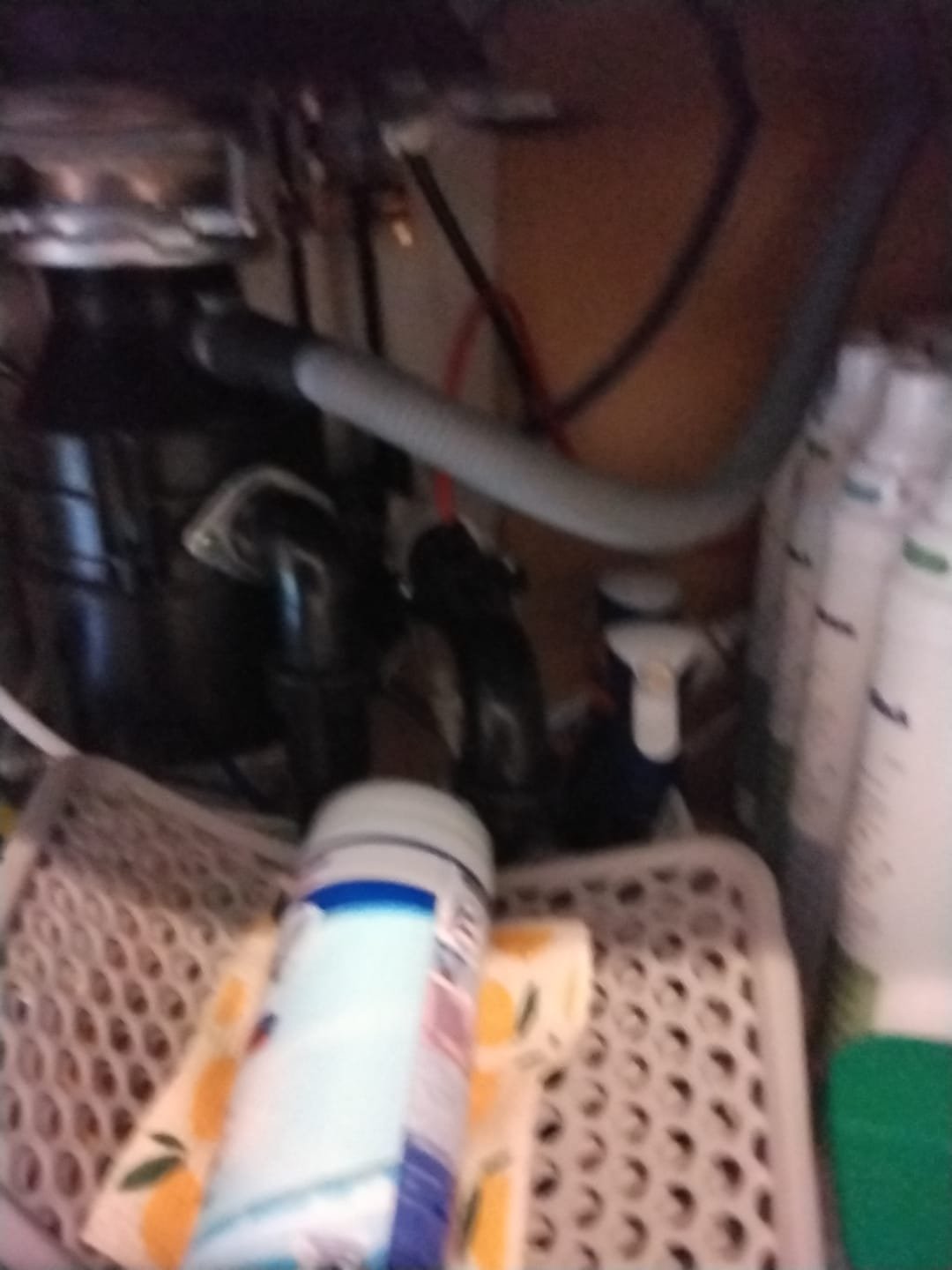 Image depicting 24/7 emergency plumbing services. Fast response for urgent plumbing repairs. Find a reliable plumber near you for any plumbing emergency, day or night. Get immediate assistance with our 24-hour plumbing service.