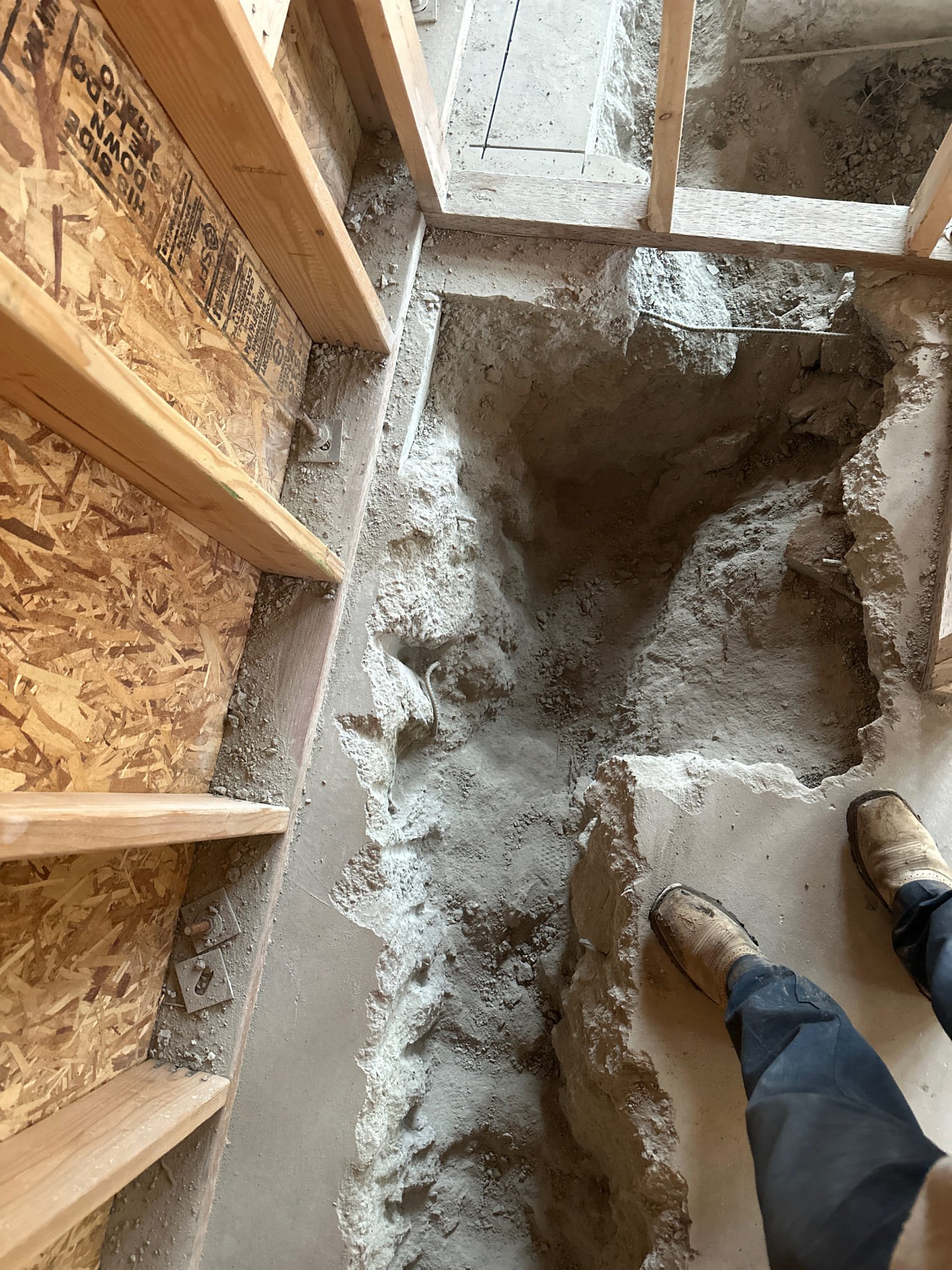 San Diego plumber specializing in drain cleaning services, including power washer sewer jetting for tough clogs and expert solutions for clogged sinks. Affordable rates and reliable service.