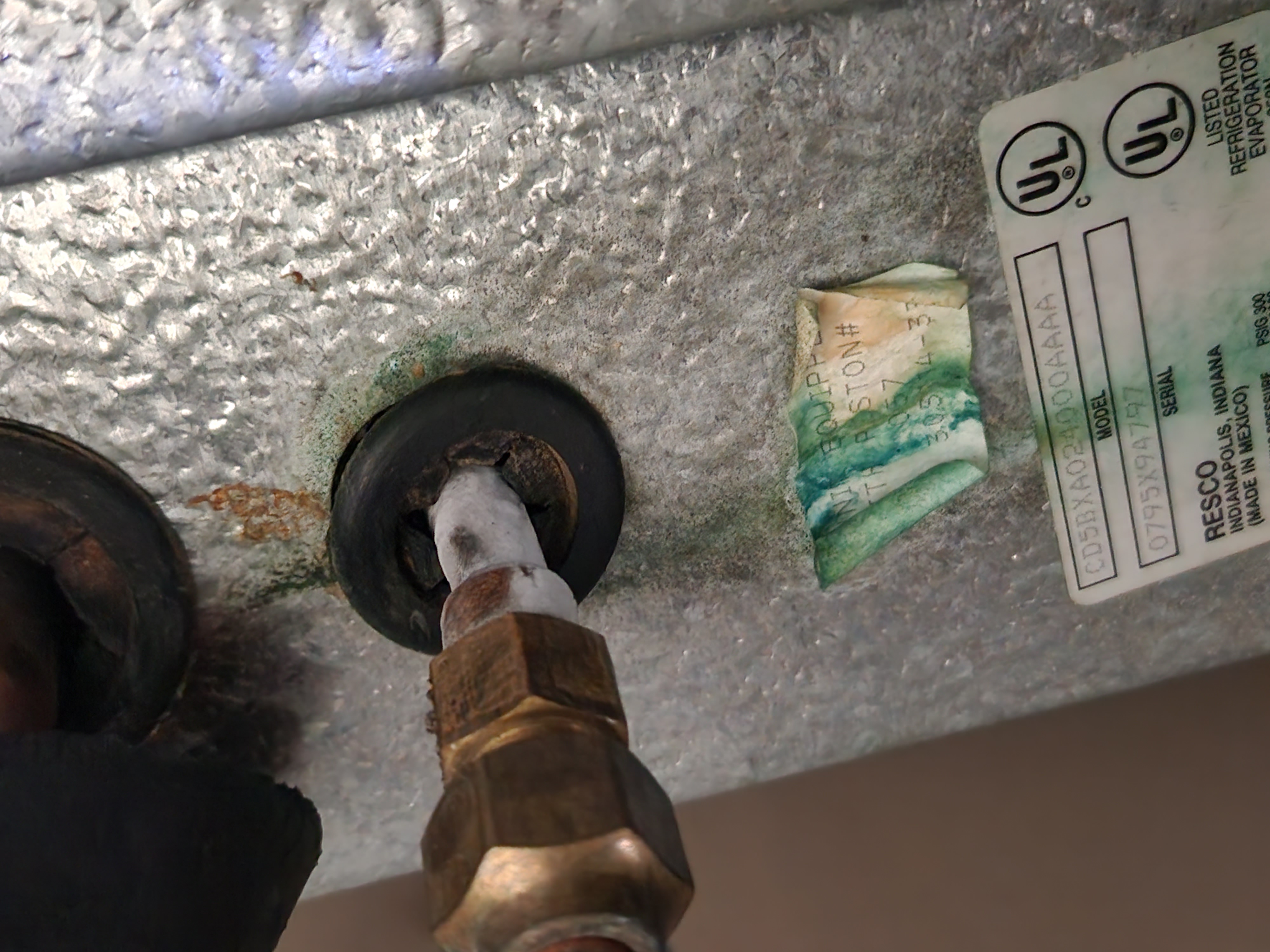 Image depicting heating experts specializing in HVAC heating and AC repair services. Focused on providing efficient and reliable solutions for all your home heating and cooling needs.