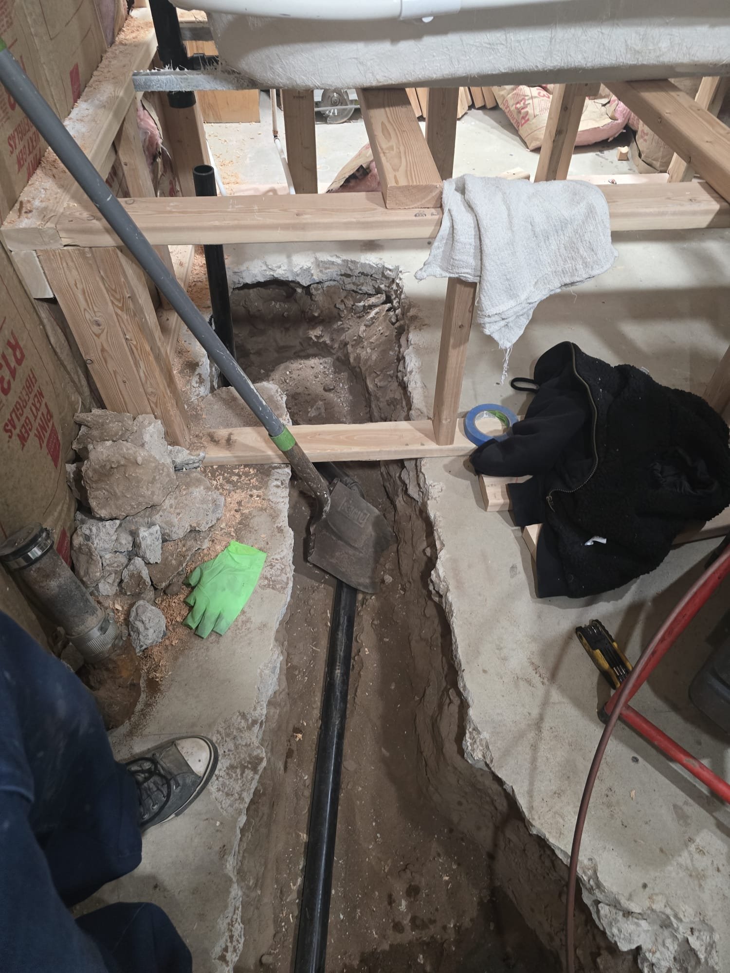 Image depicting solutions for clogged dishwashers, often related to kitchen sink waste disposal unit repair and unclogging a kitchen sink with a disposal. Common issues include food buildup and drainage problems.