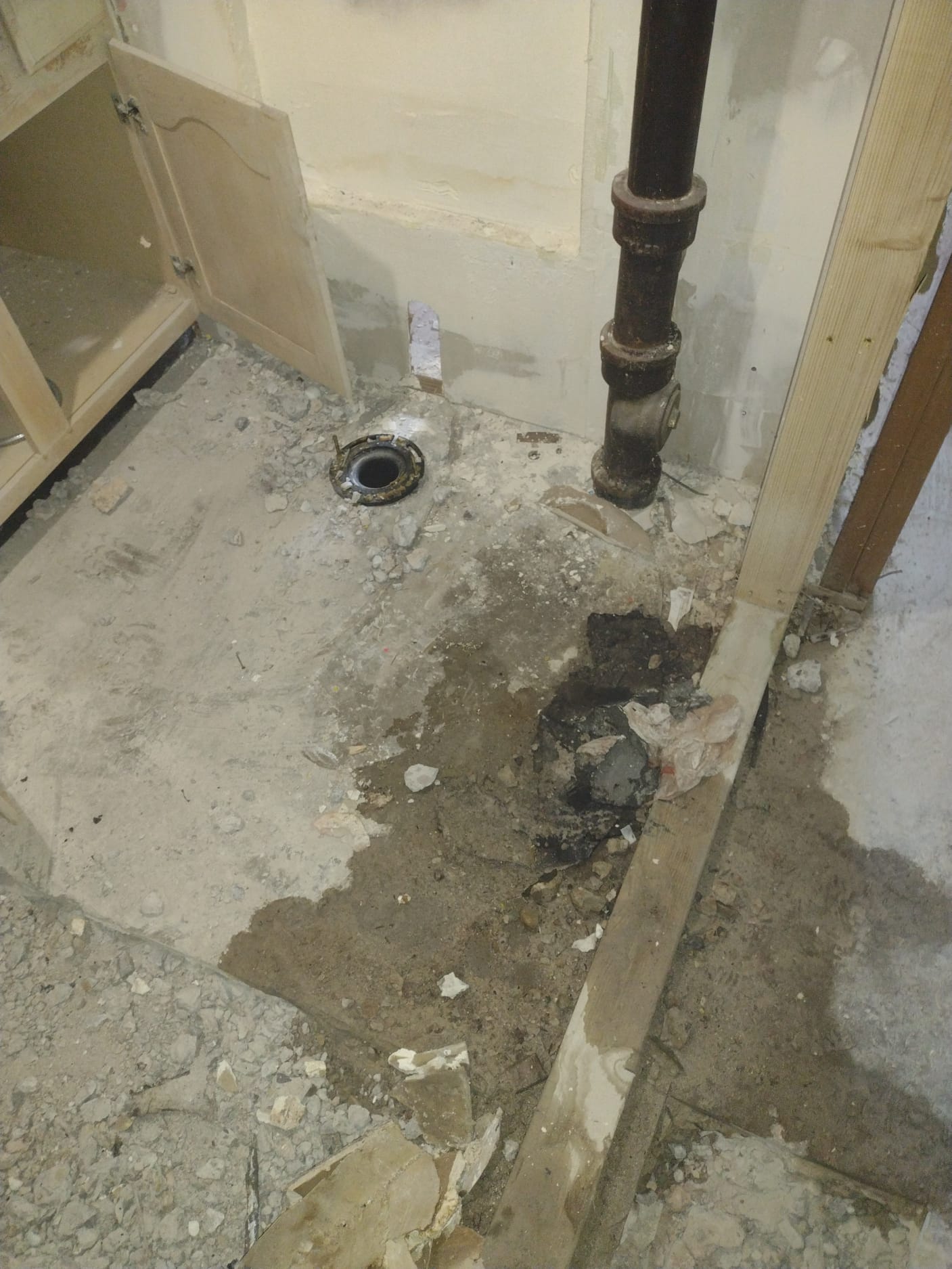 Image depicting AC repair services, relevant to AC maintenance near me and AC compressor replacement. May show a technician working on an AC unit, diagnostic tools, or a replaced compressor. Focus on conveying reliability and expertise in air conditioning solutions.