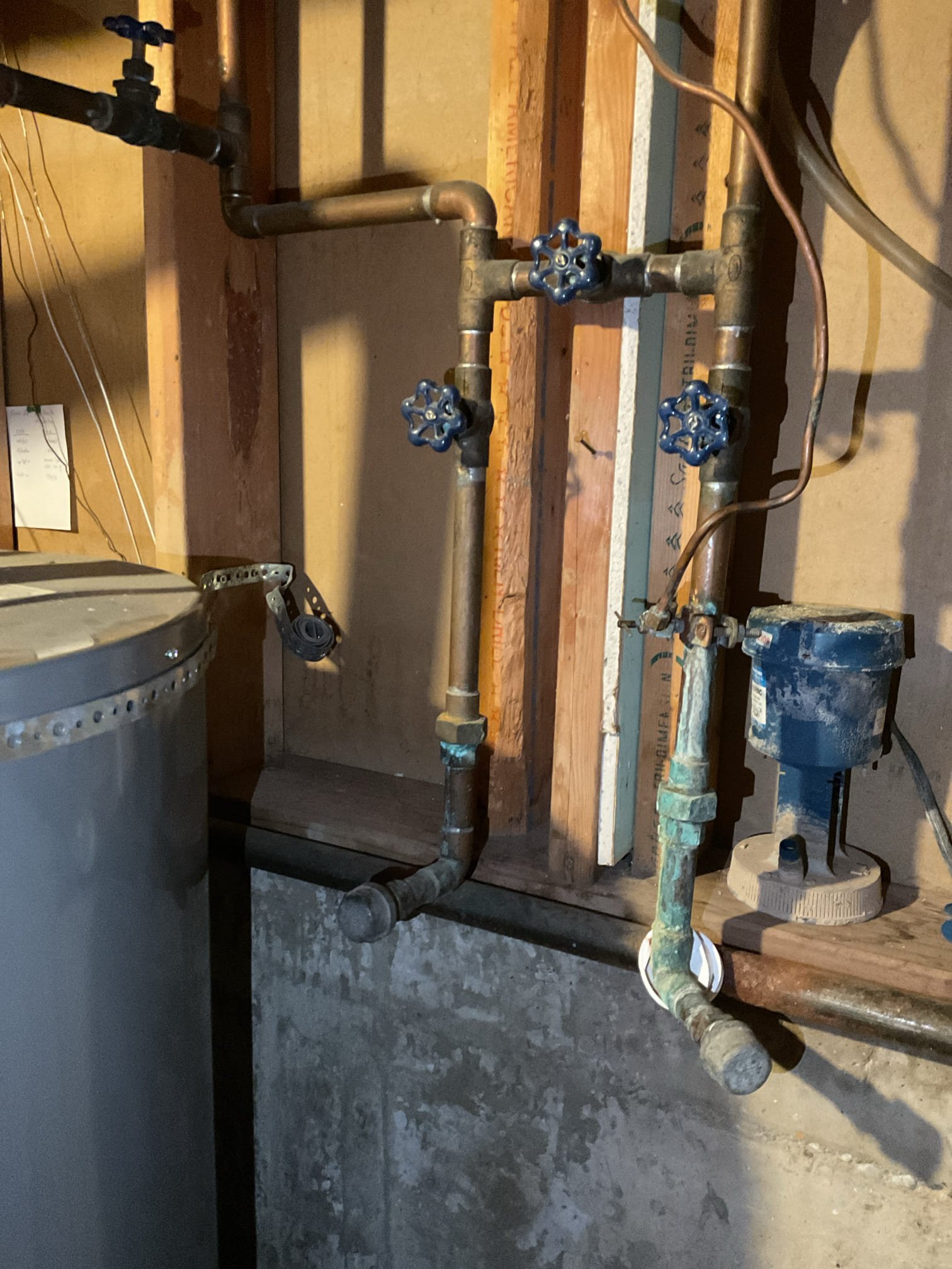 Bathtub drain clogged in Vineyard, Utah? Standing water is a common problem here near Utah Lake. If you're dealing with slow draining or backups, especially if it's related to French drain issues and potential groundwater, contact Drain Service Charlotte (even though we're local to Vineyard!) for expert drain cleaning and solutions. We handle everything from simple clogs to complex French drain cleaning.