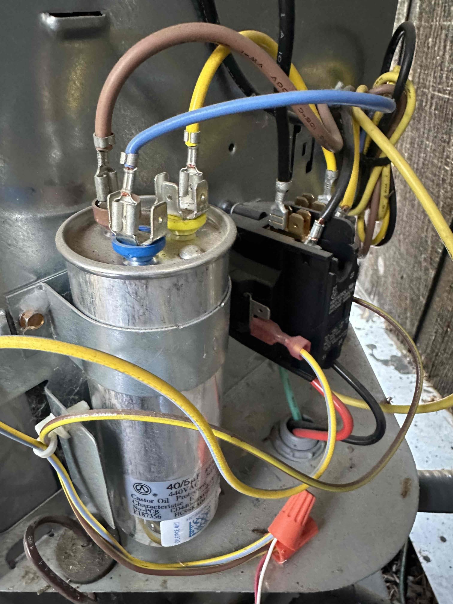 Image depicting smoke cleanup in a commercial kitchen, highlighting the importance of professional 24-hour smoke damage restoration services. Related to grease trap cleaning for restaurants, emphasizing comprehensive solutions for fire prevention and post-fire recovery.