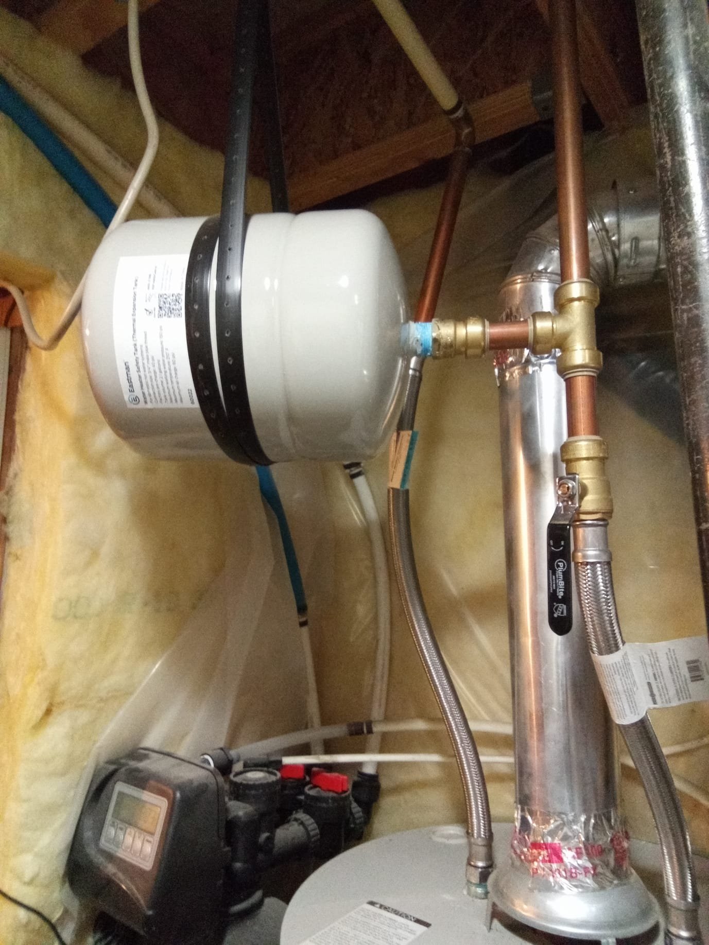 Ceiling water damage in a commercial building requires immediate restoration. Call professional water damage restoration services for ceiling leaks, stains, or sagging to prevent further structural issues and costly repairs. Regular maintenance can help identify and address potential problems early.