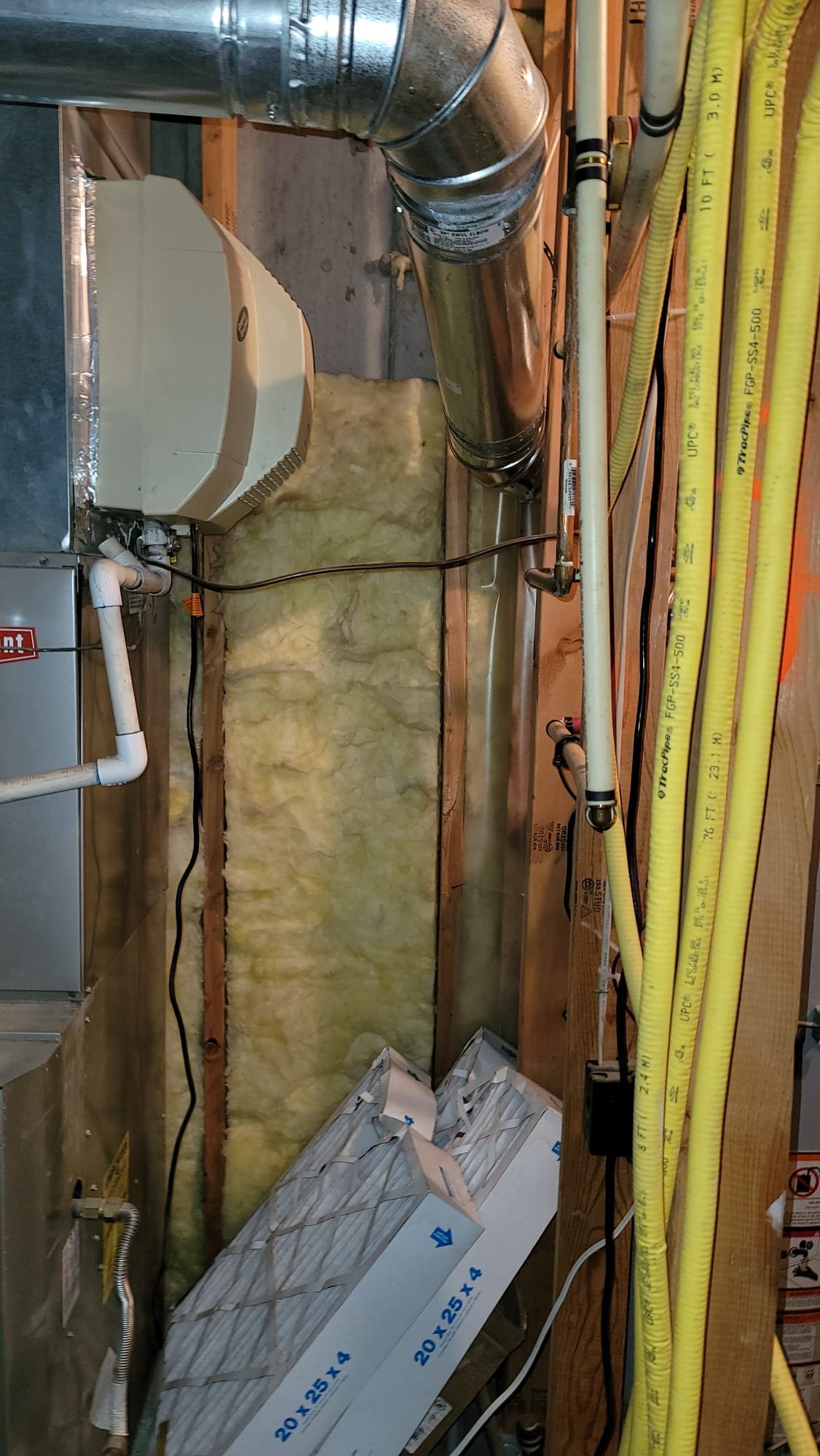 Considering a tankless water heater in Syracuse, Utah? Get an idea of the installed cost for on-demand hot water. Local installers can help with efficient tankless hot water heater installation, saving space and energy in your Syracuse home.