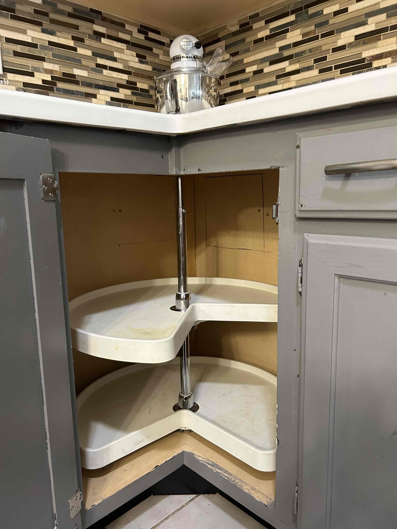 Image showcasing various air replacement filters, highlighting the importance of regular air filter replacement for optimal air conditioning performance. Find local air conditioning replacement services near you to maintain clean air and efficient cooling.