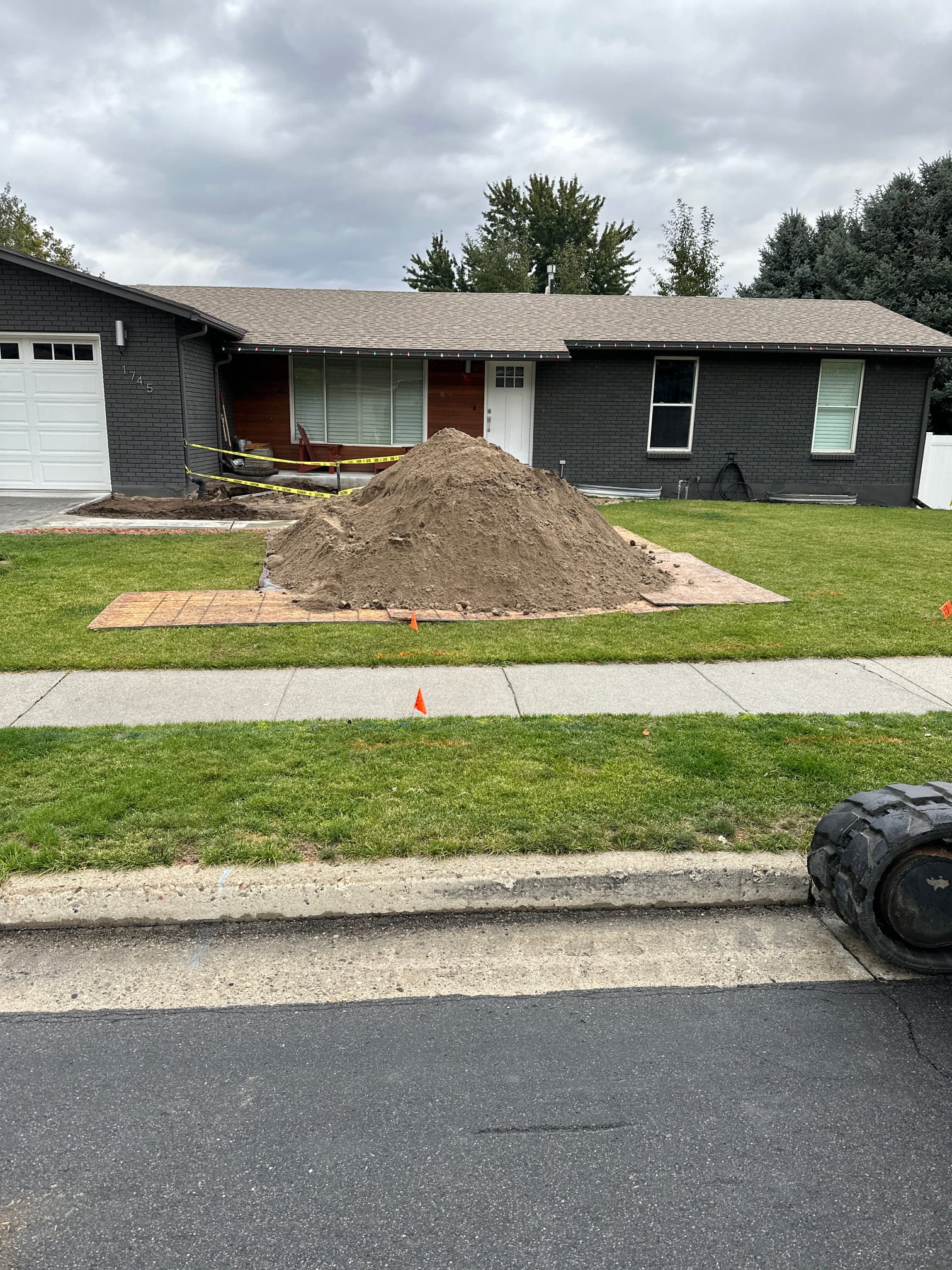 Close-up of a tub stopper assembly, relevant to basement storm and disaster restoration services. Ensuring proper drainage is crucial in preventing water damage, a key aspect of basement restoration nearby.