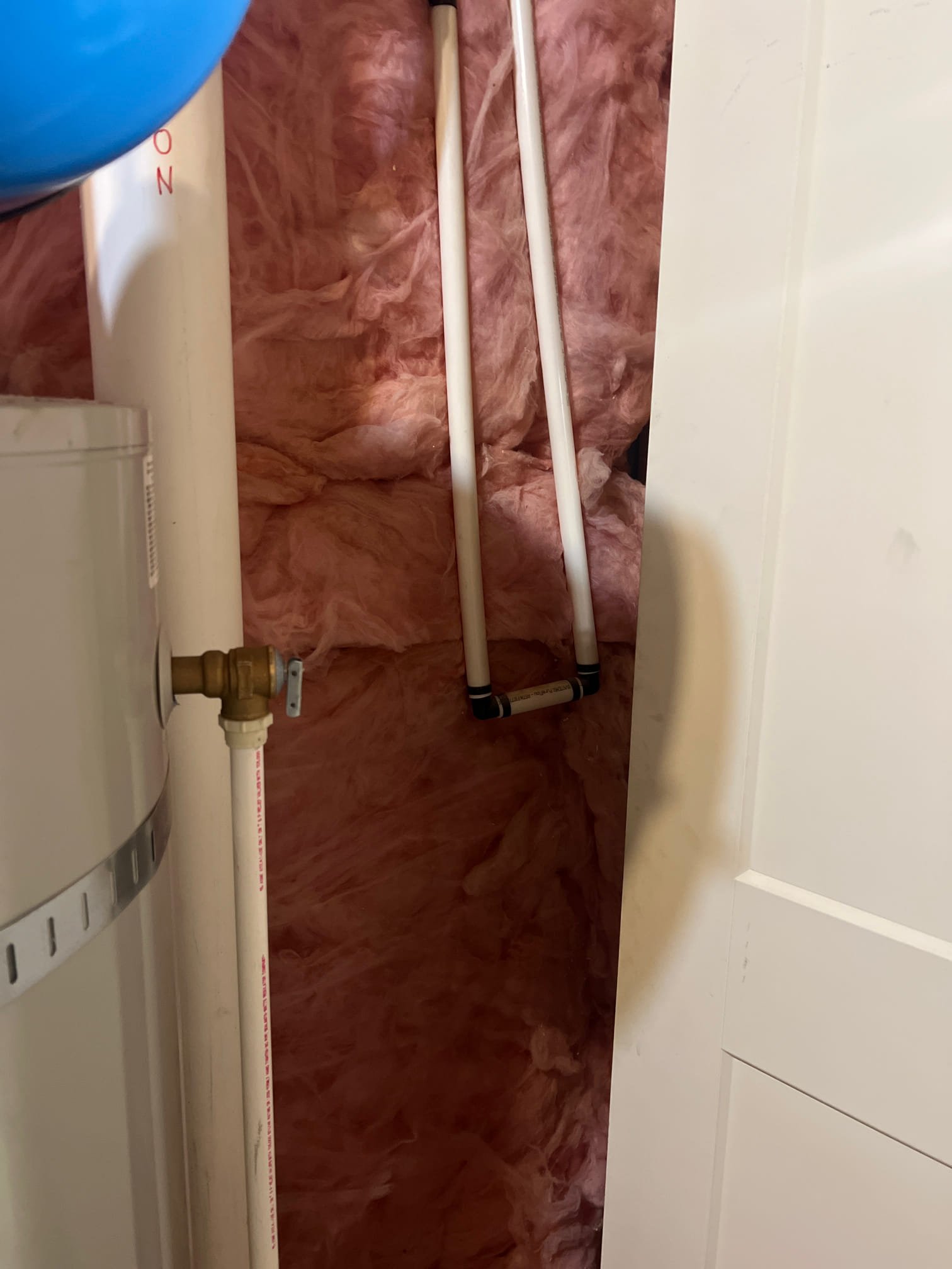 Commercial HVAC technician servicing a commercial AC unit. Professional AC companies near you ensure optimal climate control for your business, providing reliable cooling and heating solutions.