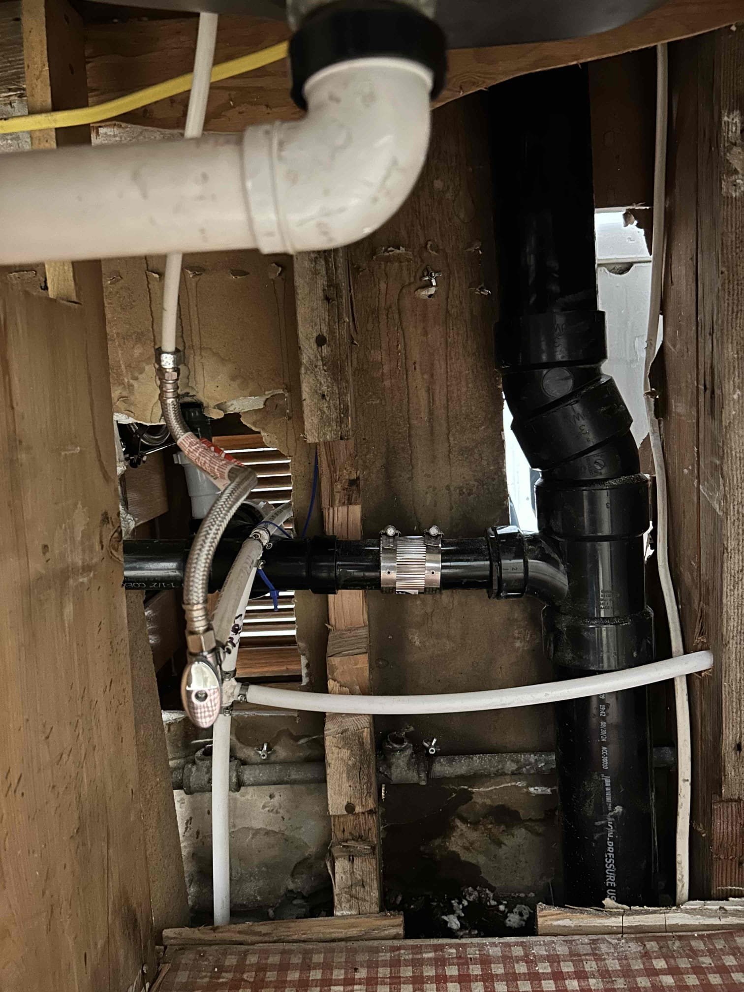 Whole house sediment water filter protecting home from dirty water, preventing clogged pipes and ensuring cleaner water for everyday use, including residential floor cleaning. Safeguarding against potential sediment buildup which can lead to flooding, making it a crucial component for homes and reducing the need for residential flood cleaning services.