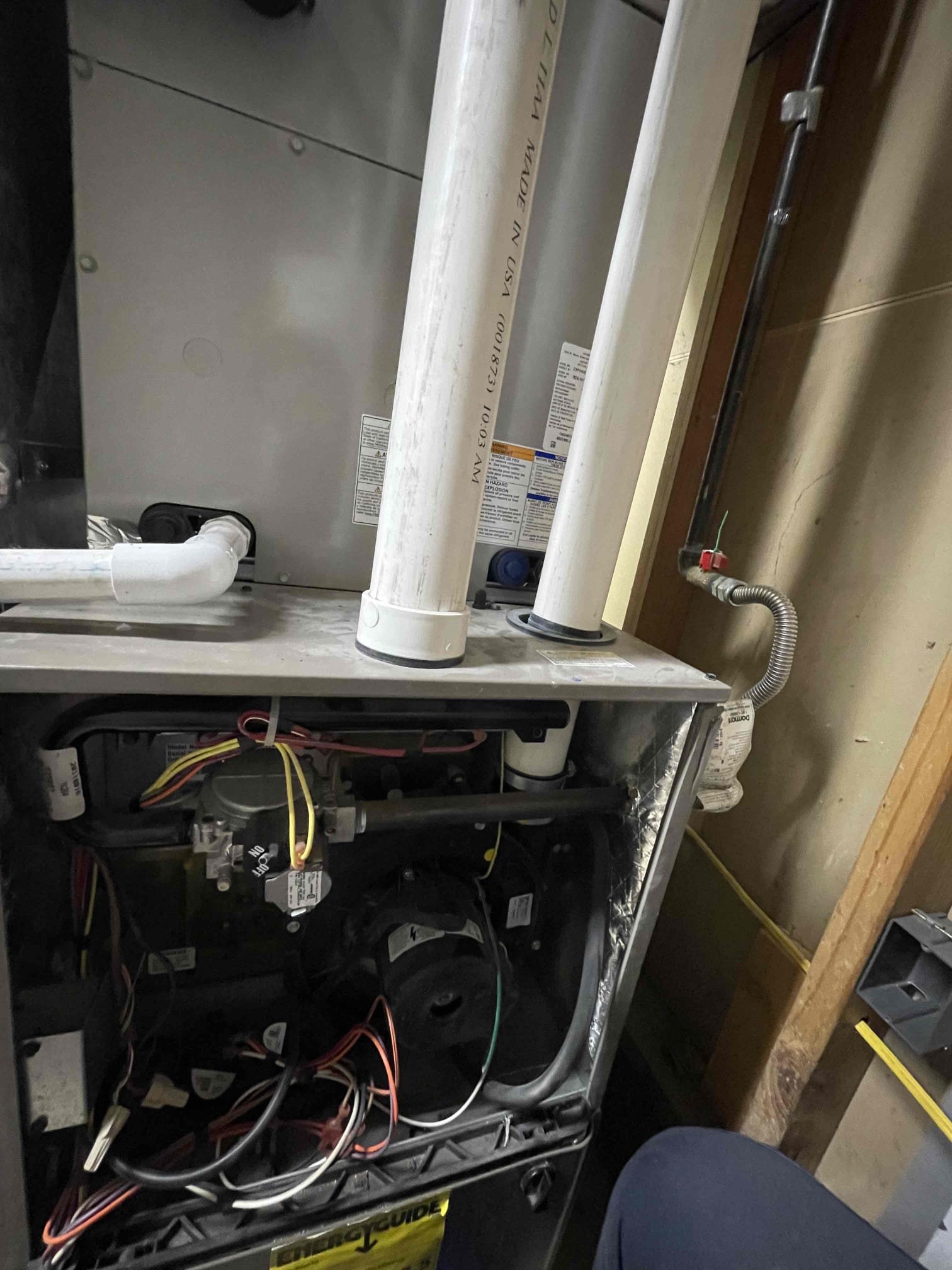 Emergency furnace service image depicting urgent furnace emergency repair. Prompt response to heating system failures.