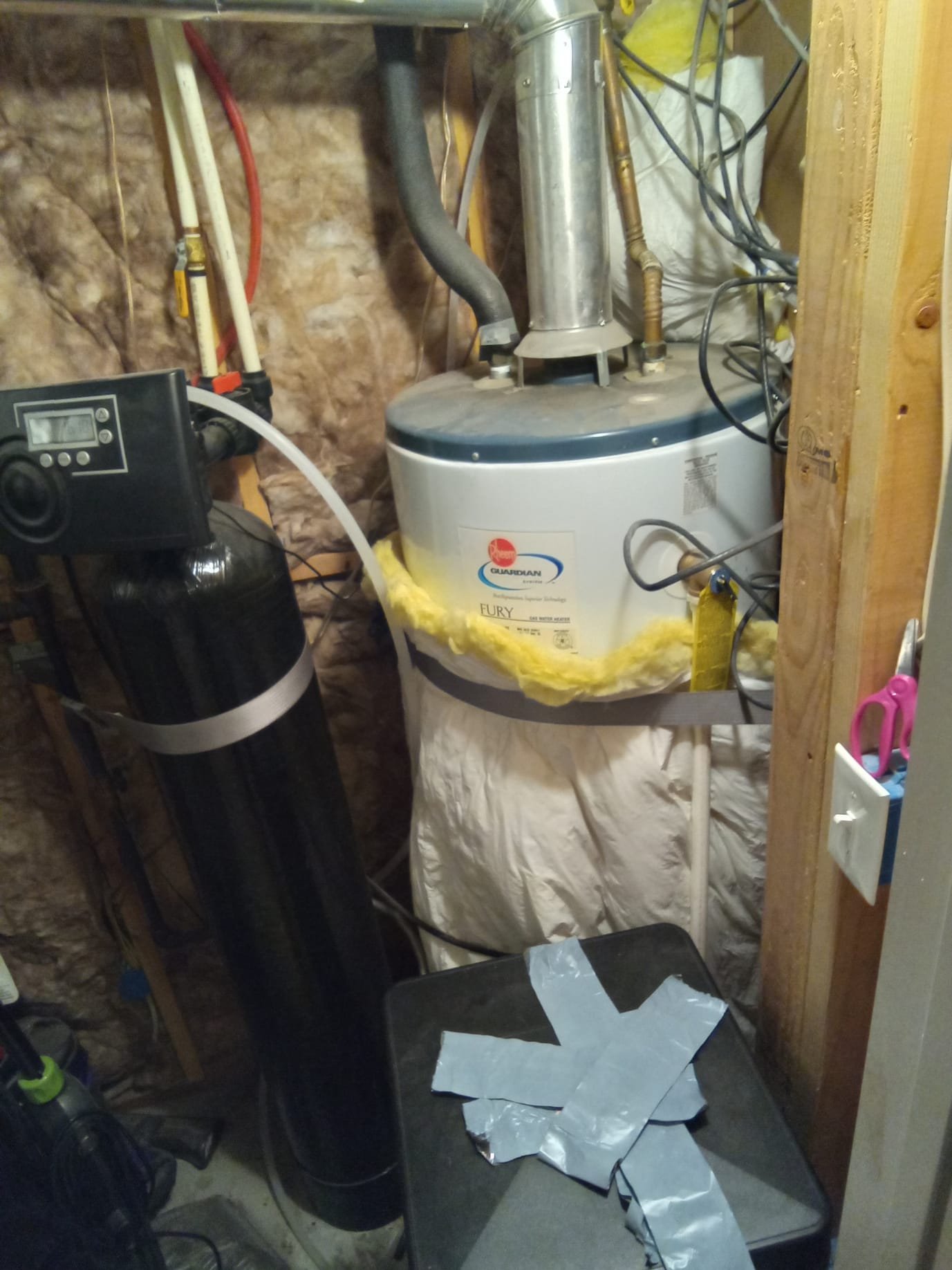 Image of a sparkling clean residential bathroom sink area after professional same-day mold remediation. Illustrates effective after-hours mold cleaning services focused on bathroom sink components and ensuring a healthy home environment.