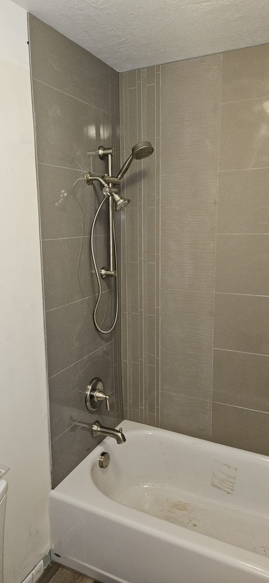 Commercial mold cleanup pricing and estimate guide. Understand the factors affecting the cost of commercial mold remediation services. Get a free commercial mold cleanup estimate to protect your business from hazardous mold growth.