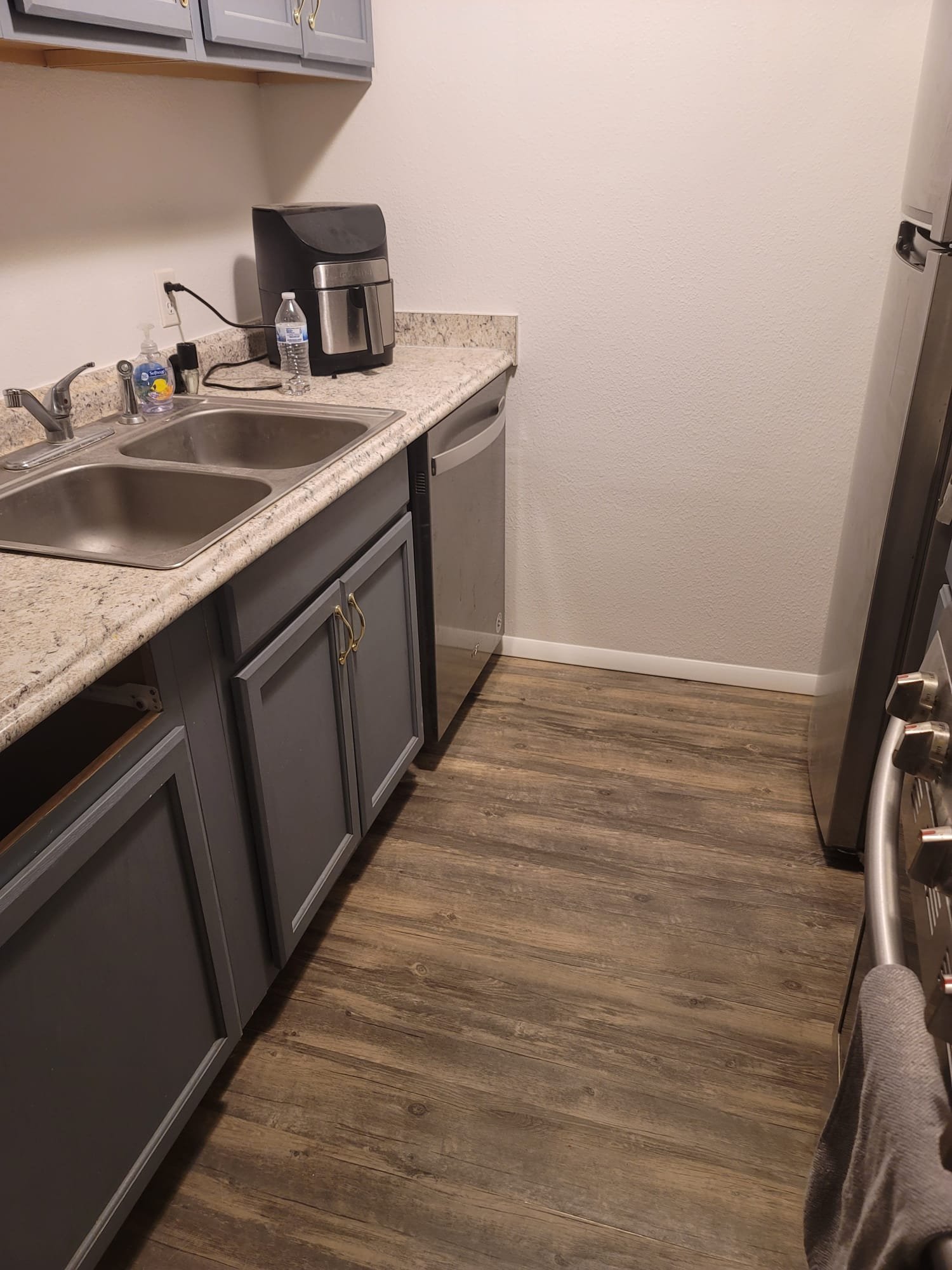 Image depicting the importance of regular septic tank cleaning to prevent commercial sewage backups. Proper maintenance, including backflow preventer installation and access to nearby commercial sewage backup remediation services, ensures a clean and safe environment.