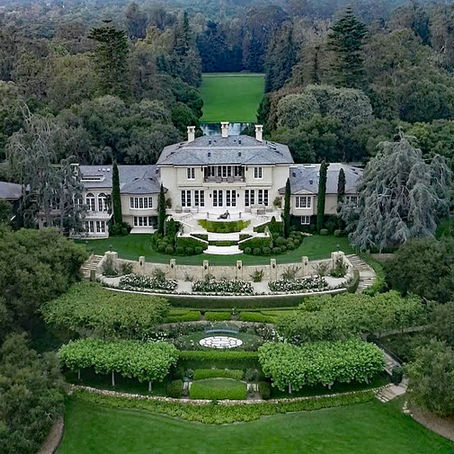 Oprah Winfrey’s Legendary “Promised Land” Estate: A Lesson in Luxury Real Estate Strategy