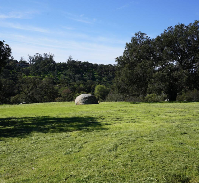 Mountain view parcel in Santa Barbara with green grass