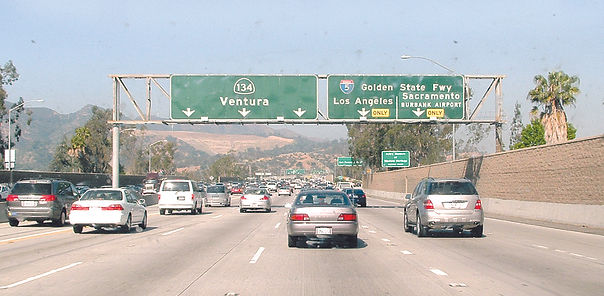 Autopista Los Angeles color 4 de Julio .jpg
