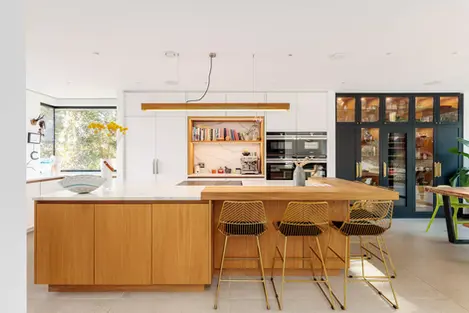 Box House kitchen dining