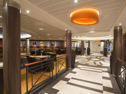 ship_661_1280x960-207-interior_vs_oceanplaza_ds-pano_640x480