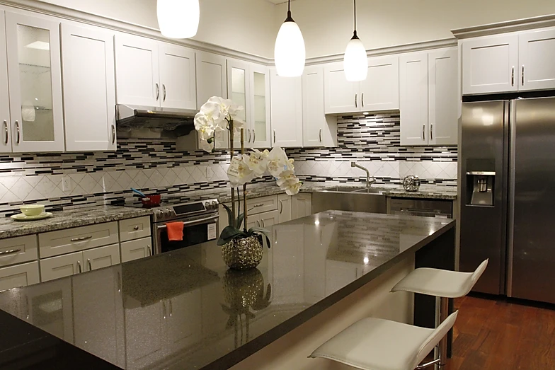 Kz Kitchen Cabinet Stone Laminate Hardwood San Jose Off White Shaker Cabinets
