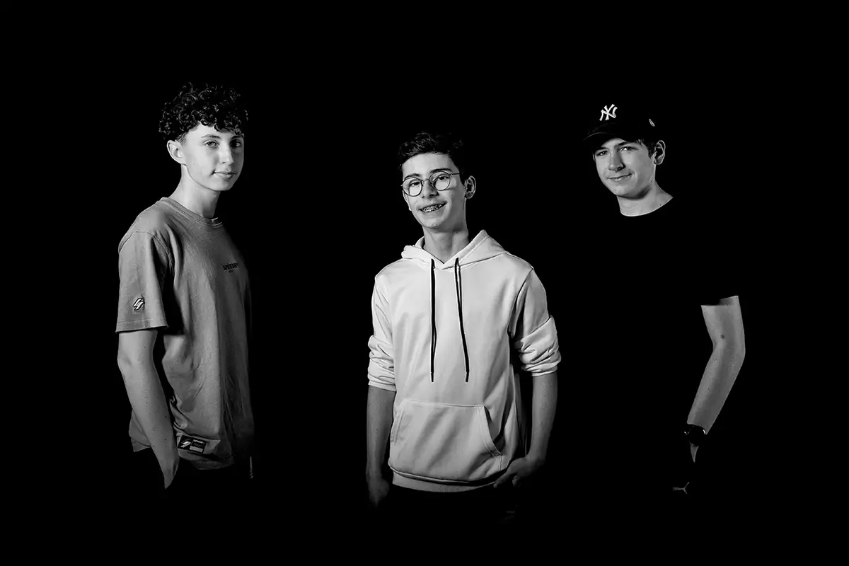GROUPE 3 GARCONS