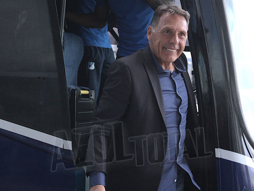 “Nos faltan dos o tres refuerzos, estamos trabajando en eso”: Miguel Ángel Russo