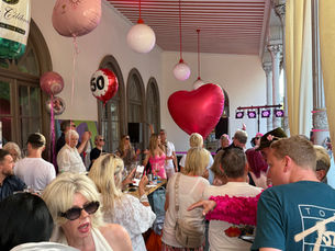 Starnberg blüht auf – VinoLoggia Flower Power Party 