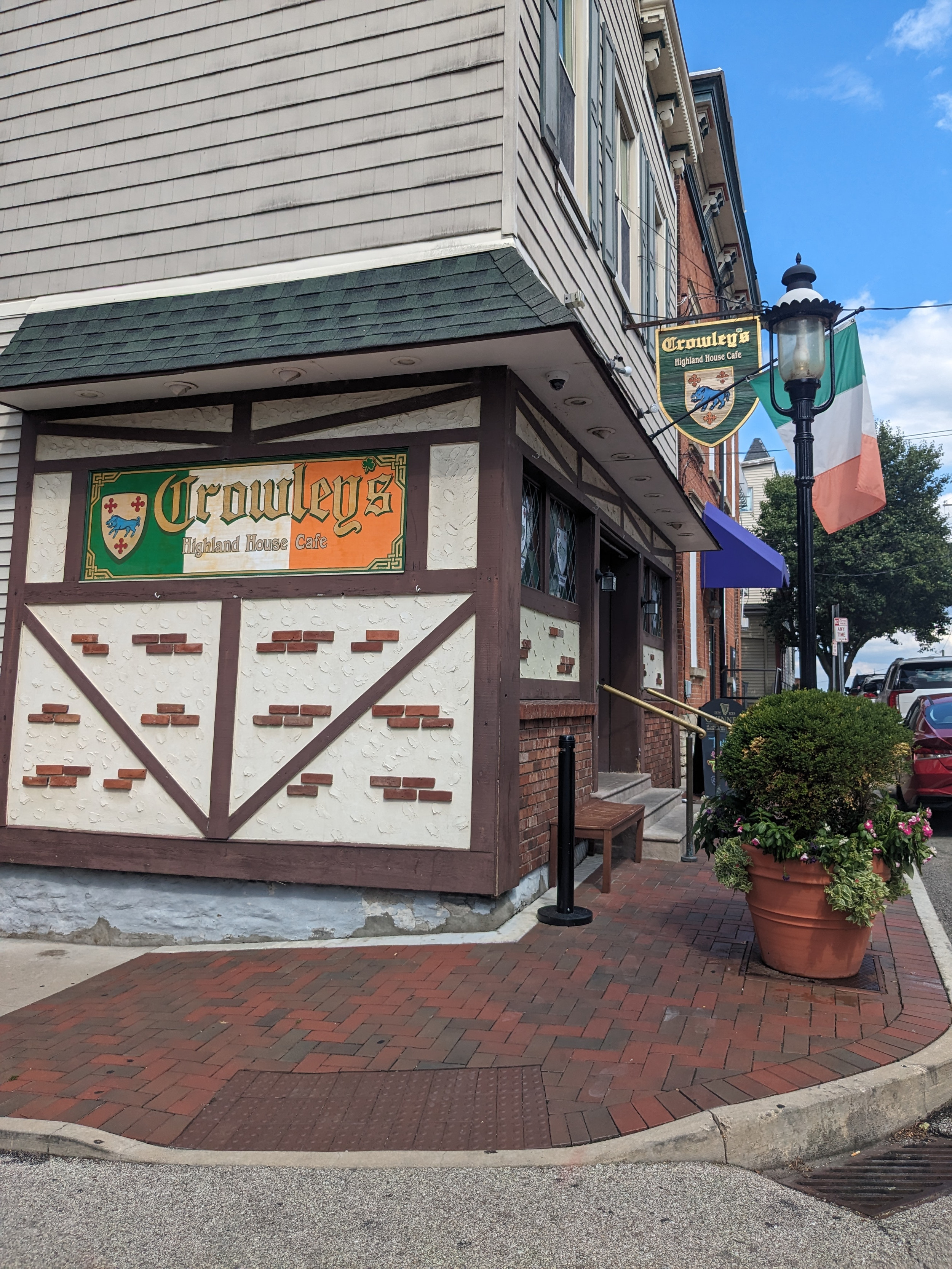 Crowley's Highland House Cafe