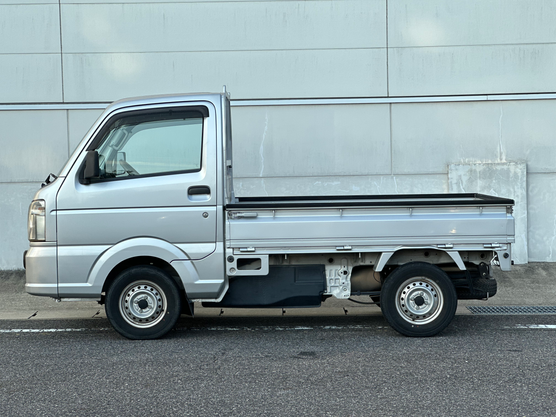 スズキ　キャリー 軽トラック　4WD 5速オートマチック（5AＴ）