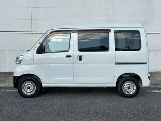 ダイハツ ハイゼットカーゴ 660 デラックス SAIII ハイルーフ