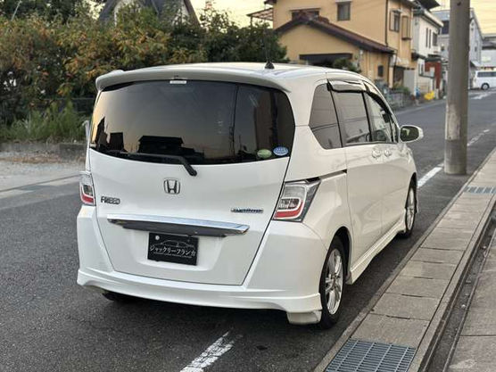 ホンダ フリードハイブリッド 1.5 ジャストセレクション