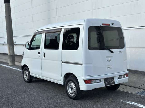 ダイハツ ハイゼットカーゴ 660 デラックス SAIII ハイルーフ