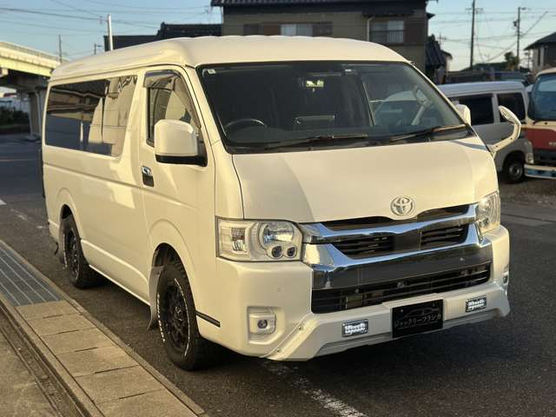 トヨタ ハイエース
