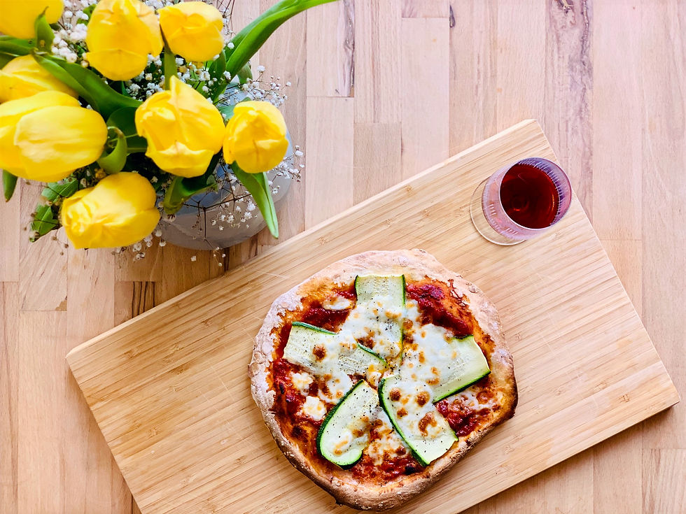 Sunday Pizza mit Büffelmozzarella