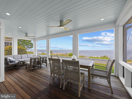 54 River Dr Annapolis, MD 21403