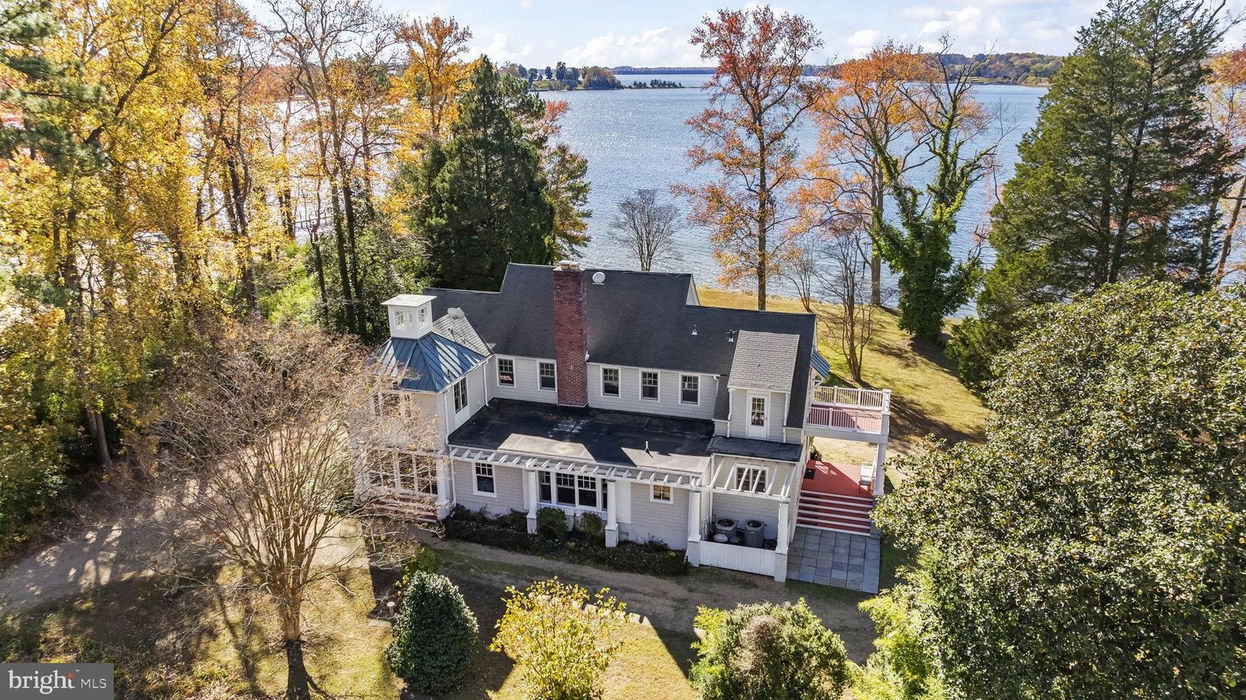 17301 Point Lookout Rd, Lexington Park, MD 20653