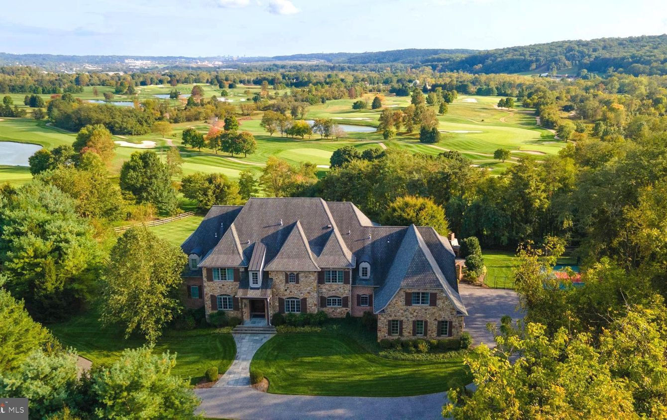 905 Hayfields Rd Cockeysville, MD 21030