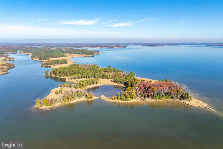22076 Napley Green Rd,
Rock Hall, MD 21661