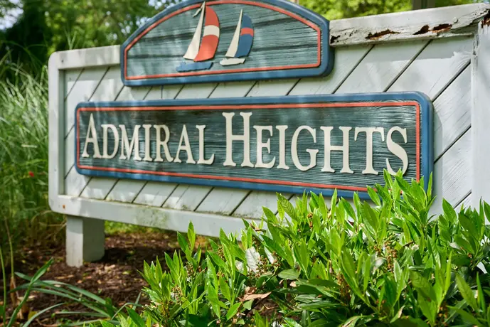 Admiral Heights