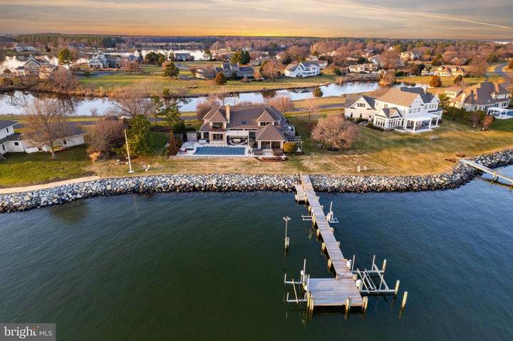 Waterfront, boating, golf, equestrian, wellness, historic homes, seasonal living.