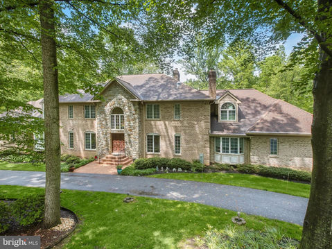 10 Brookstone Ct Lutherville-Timonium, MD 21093