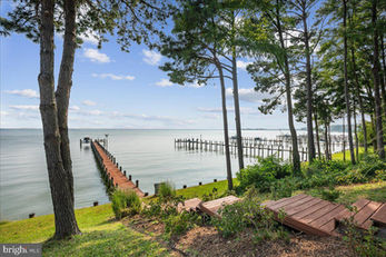 337 Overlook Dr, Lusby, MD 20657