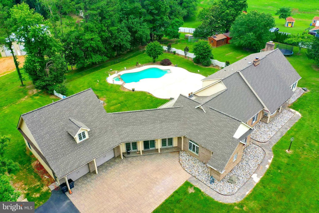 29956 Point Lookout Rd Mechanicsville, MD 20659